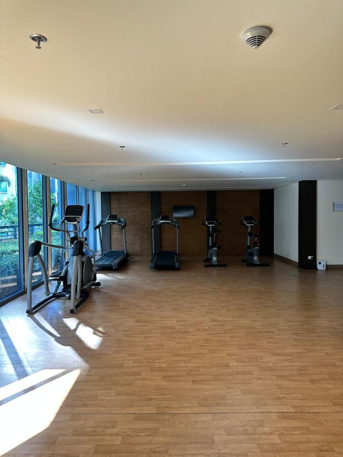 81 Newport Condominium Cluster 5 3A By Rechelle Nunag Pasay Eksteriør billede